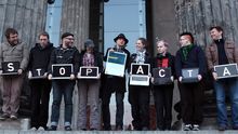 Protest gegen den Handelsvertrag Acta, von dem Kritiker fürchten, dass er im Namen des Urheberrechts zu mehr Überwachung führt.