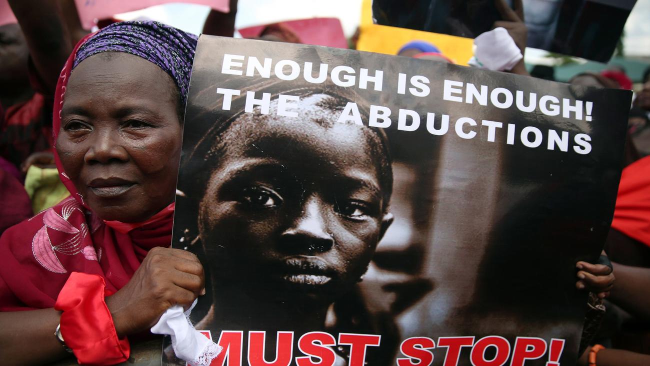 Boko Haram Weitere Mädchen in Nigeria entführt ZEIT ONLINE