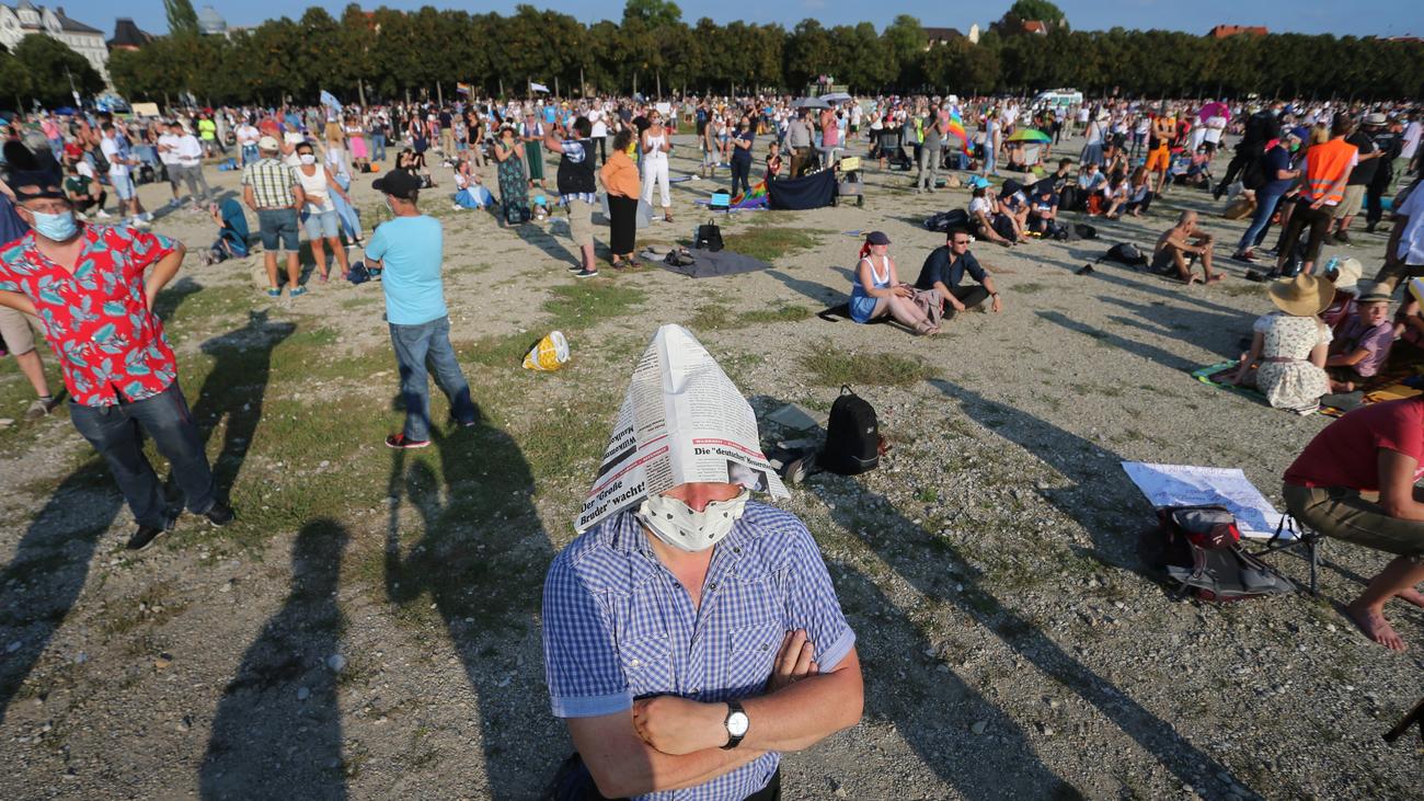 Corona Demo Mehrere Festnahmen bei Corona Protesten in München ZEIT