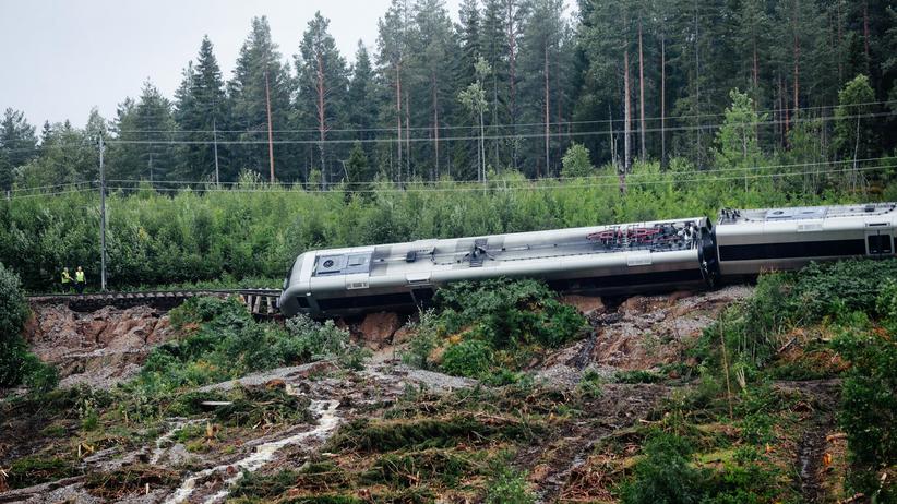 Sturmtief Hans Überschwemmungen und Erdrutsche in Schweden und