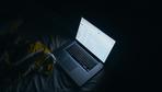 Tags und nachts in Cyber-Parks
