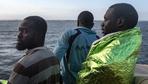 Flüchtlinge berichten von Bootsunglück vor Libyen
