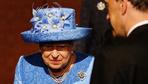 Die Queen ist neutral, ihr Hut europäisch