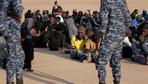 EU will in Libyen festsitzende Migranten zurückbringen