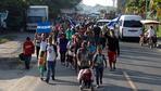 Mexiko bietet Zug von Flüchtlingen Hilfe an
