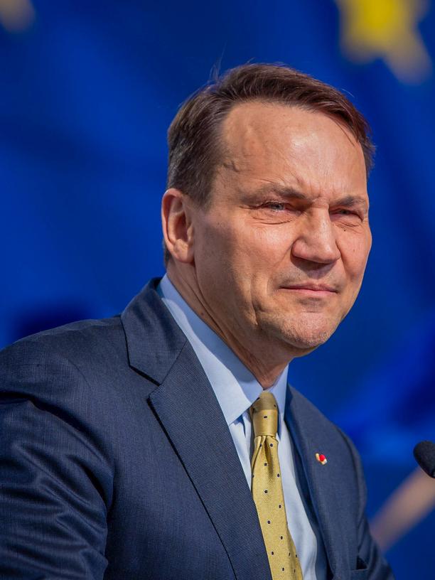 Rados Aw Sikorski Reden Ist Das Eine Aber Dann Muss Man Auch Handeln