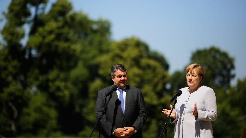 SPD: Bundeskanzlerin Angela Merkel und Vizekanzler Sigmar Gabriel im August in Meseberg