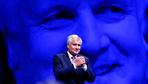 Seehofer will beide Ämter behalten