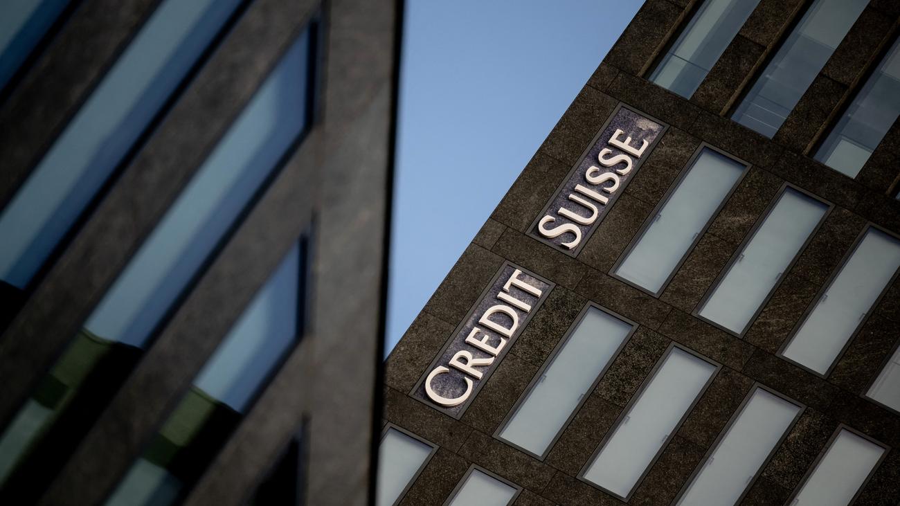 Bankenkrise Aktien Von Credit Suisse Brechen Zwischenzeitlich Um 31