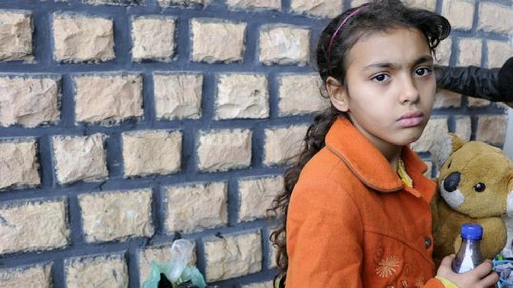 Migrationspolitik: Ein marokkanisches, aus Libyen geflüchtetes Mädchen im Choucha Flüchtlingslager nahe der tunesischen Grenze