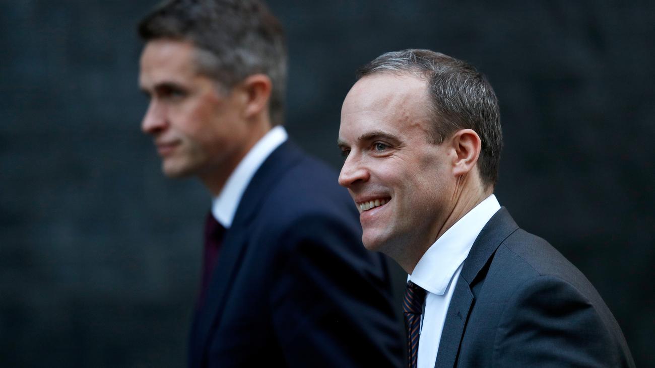 Dominic Raab Brexit Minister Tritt Zuruck Zeit Online