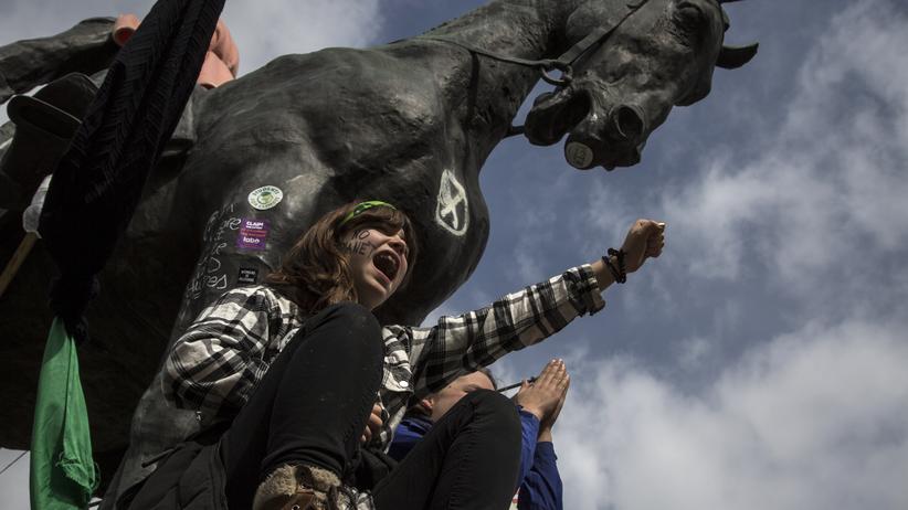 "Fridays for Future": Schüler demonstrieren für eine andere Klimapolitik