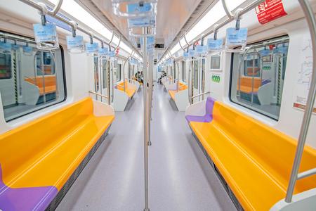Znalezione obrazy dla zapytania: coronavirus leere ubahnen