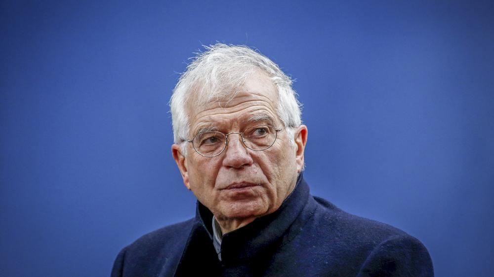 Josep Borrell: "Ich könnte weinen, wenn ich sehe, dass in Italien eine EU-Fahne verbrannt wird", sagt Josep Borrell