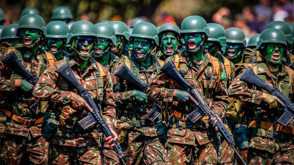 Brasilien: Management by Militär | ZEIT ONLINE