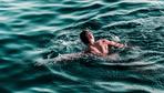 Schwimmen: Schwimmer sind in warmem Wasser schneller als in kaltem. Stimmt’s?