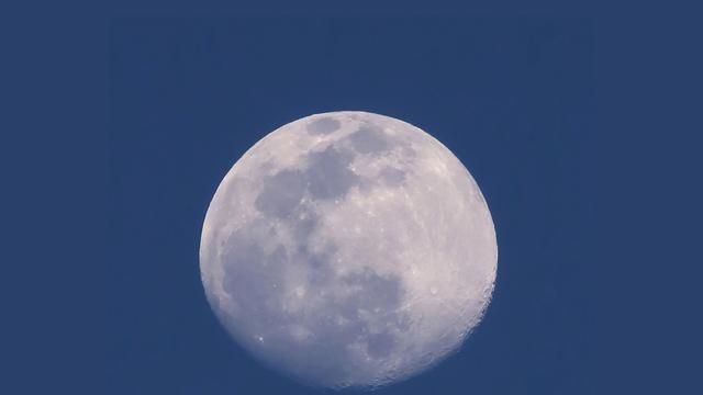 Mond: Aufbruch zur dicksten Delle des Mondes