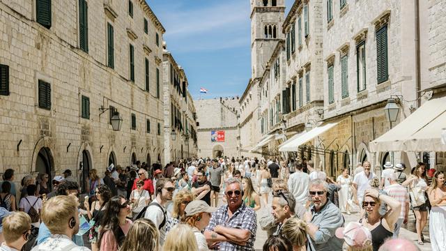 Tourismus in Dubrovnik und Südtirol: Leiden, wo andere Urlaub machen