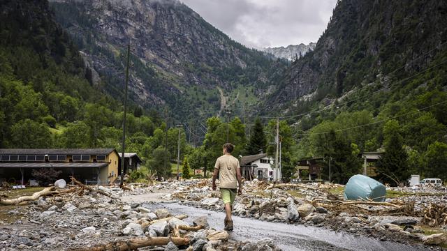 Unwetter in der Schweiz: Starkregen macht Matschbirnen