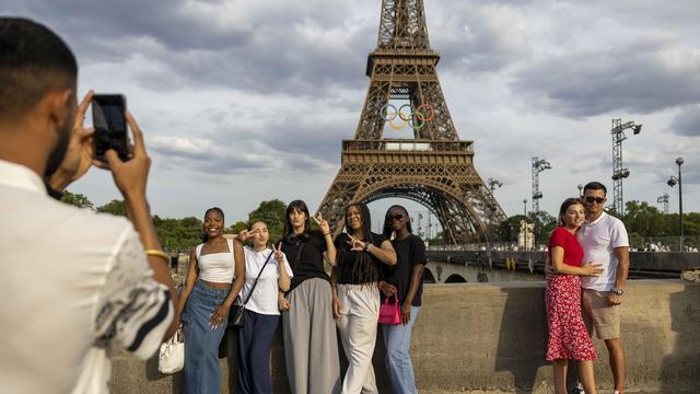 Olympische Spiele in Paris: Fünf Ringe und viele Gitter