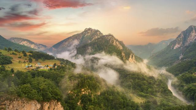 Urlaub in Montenegro: Einmal alles, bitte!