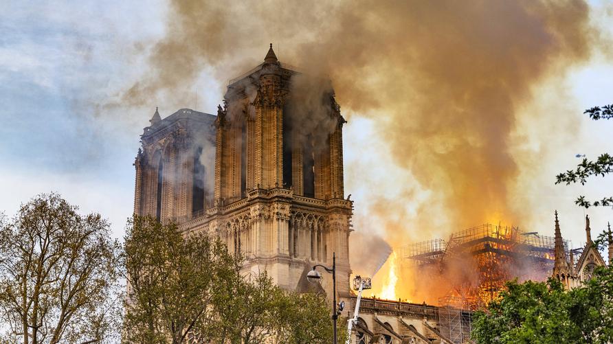 Wiederaufbau von Notre-Dame: Die Kathedrale brannte im April 2019. Am Wochenende des 7. und 8. Dezember wird sie nun wiedereröffnet.