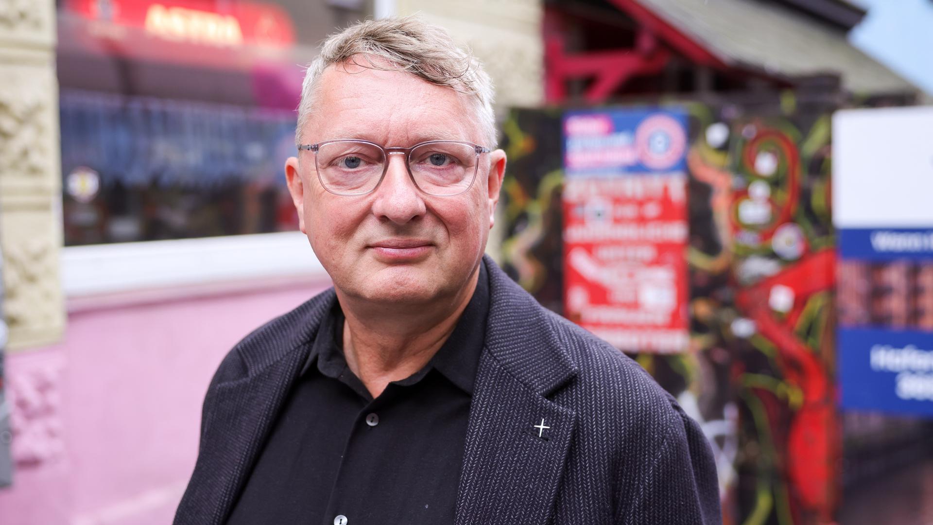 Elbvertiefung: Der tägliche Newsletter aus Hamburg: Wieso der Kiez-Pastor einen Trauermarsch für In…