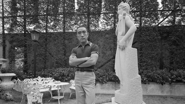 Yukio Mishima: Kurzschwert, Kopf ab