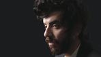 „Märtyrer!“ von Kaveh Akbar: Der allerschönste Zungenkuss
