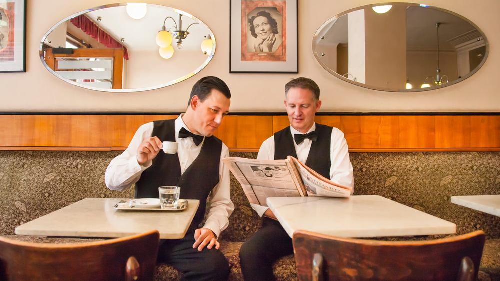 Zitate aus Österreich: Im Kaffeehaus ist Zeit für Klatsch und Kaffee - und den einen oder anderen Spruch, der sitzt.