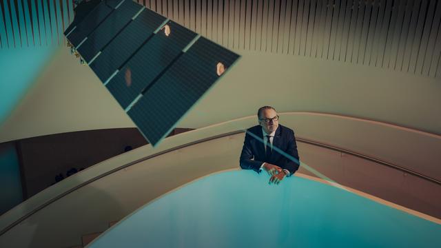 (+) Josef Aschbacher: 