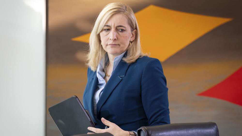 Sparpaket für Krankenkassen: Gesundheitsministerin Nina Warken in einer Sitzung des Bundeskabinetts in Berlin