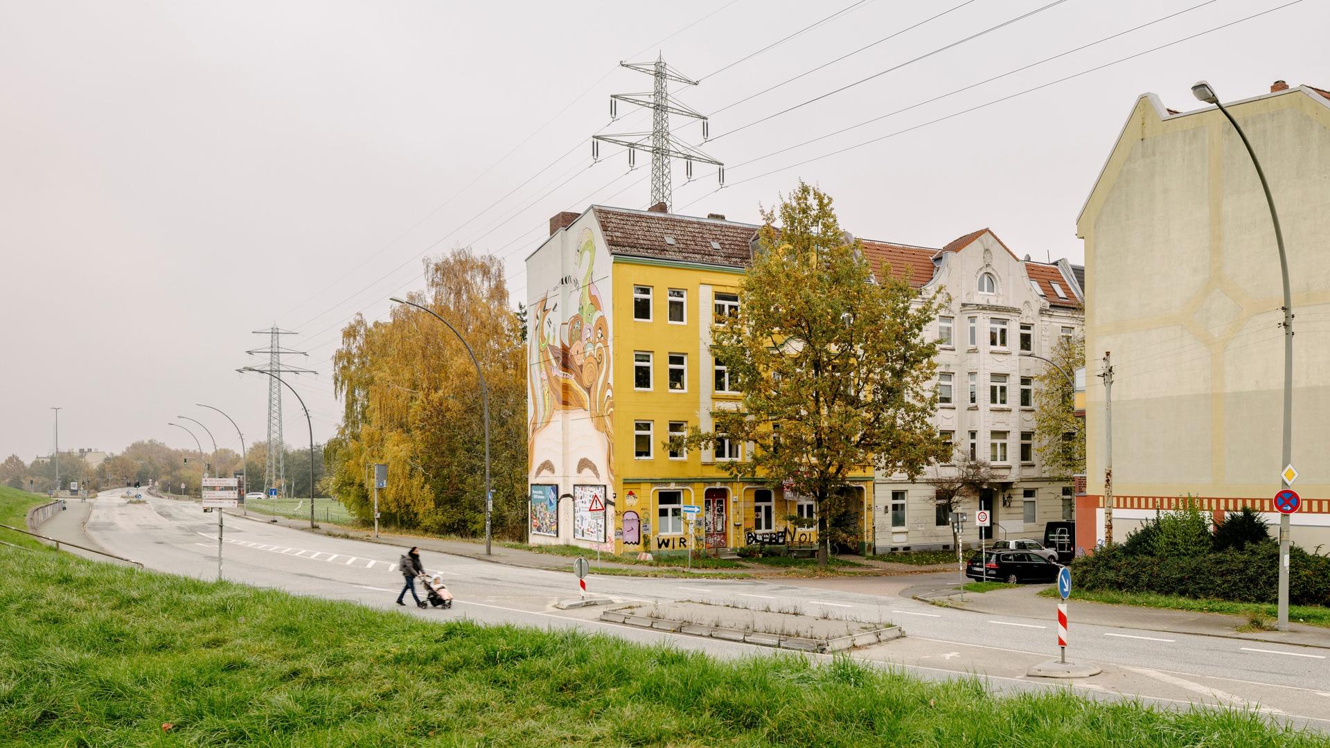 Hamburg-Wilhelmsburg: Der Deich kommt, ihr Haus geht
