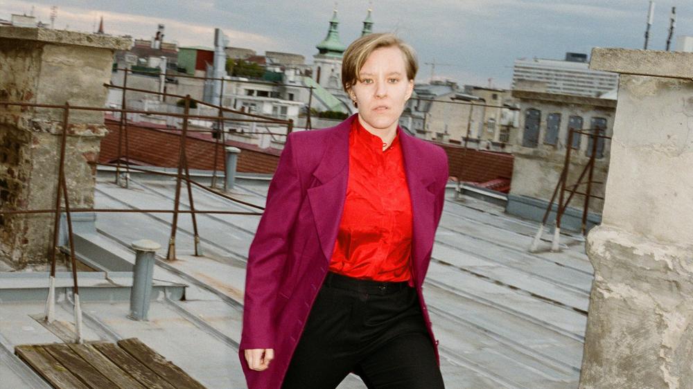 Raphaela Edelbauer: Die Autorin Raphaela Edelbauer