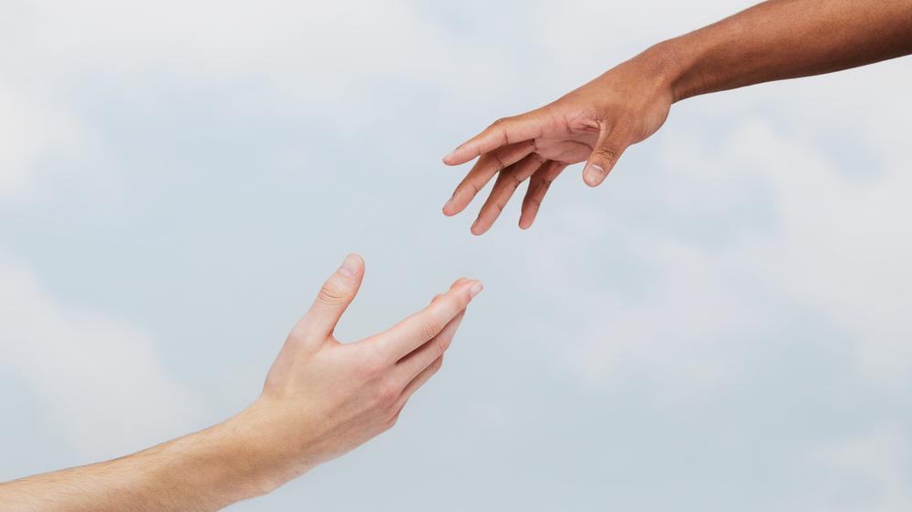 "Blondes Herz": Bernardine Evaristos Roman "Blondes Herz" ist ein Gedankenexperiment über die Geschichte der Sklaverei in umgedrehten Rollen – hier sind die Weißen die Versklavten und die Schwarzen die Herrschenden.