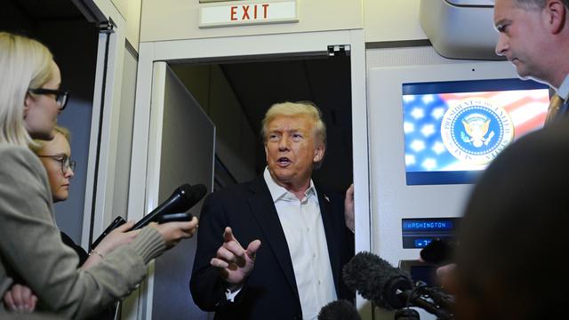 (+) Donald Trump: Im Hinterhof