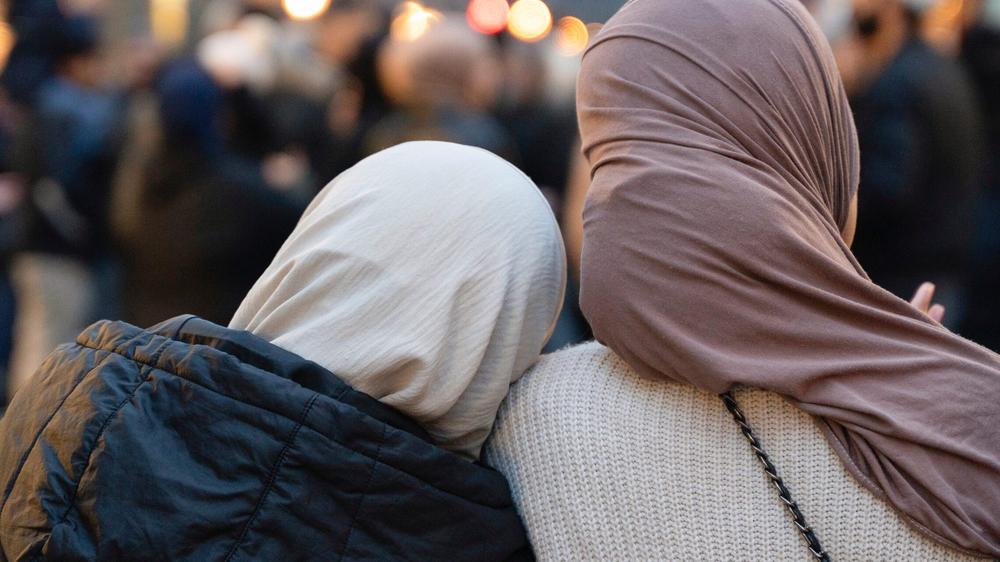 Ban on headscarves for children: Around a million Muslim children and young people attend German schools.