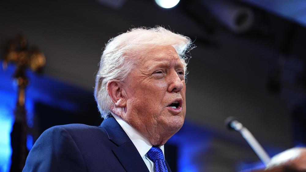  US-Präsident Donald Trump erhöht den Druck auf die Demokraten, um die Finanzierung des Heimatschutzministeriums zu erzwingen.