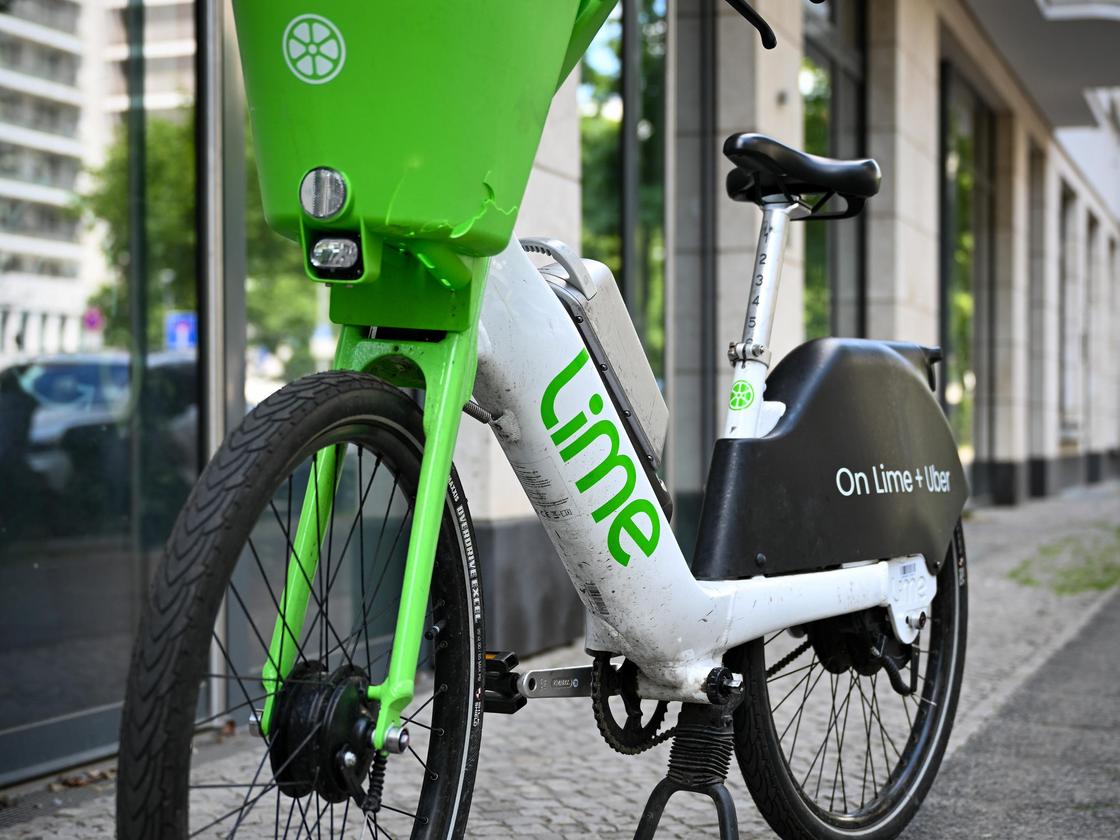 e-mountainbike cube Stereo Hybrid 140 HPC Pro 625 Plattendekor:Buche Speed drivetrain off road dirt bike Bulls E-Stream EVO 45