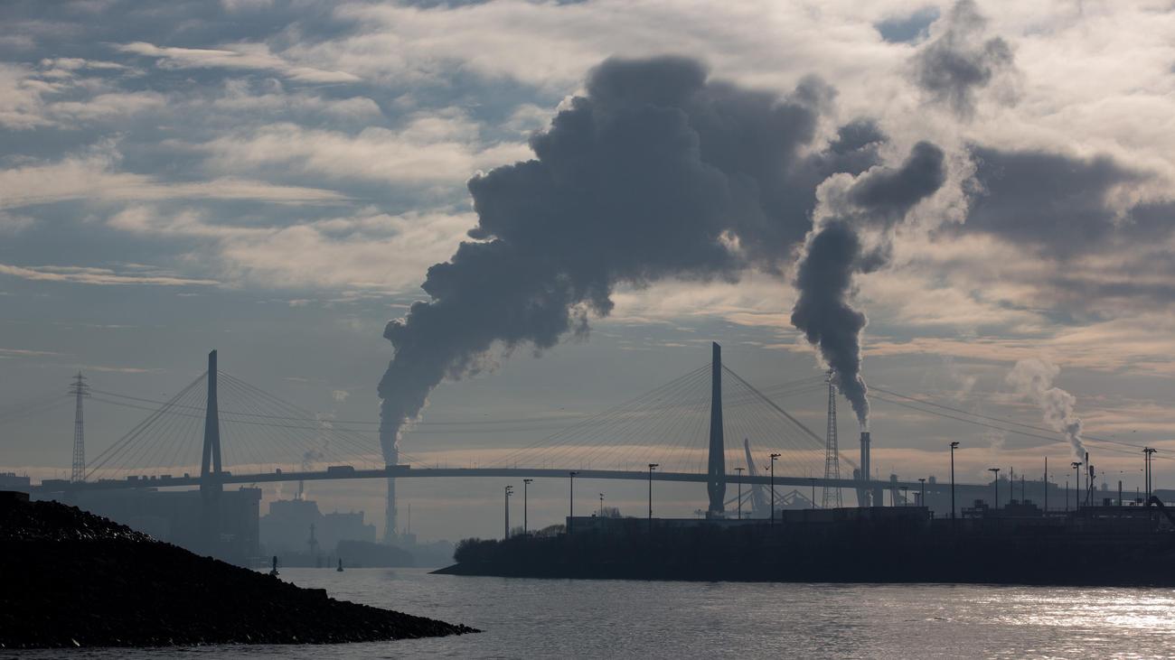 Elbvertiefung: Der tägliche Newsletter aus Hamburg: Hamburgs CO₂-Ausstoß steigt – und der Senat gerät in Erklärungsnot