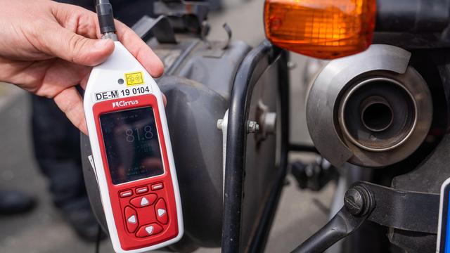 Elbvertiefung: Der tägliche Newsletter aus Hamburg: Müssen Autos Lärm machen?