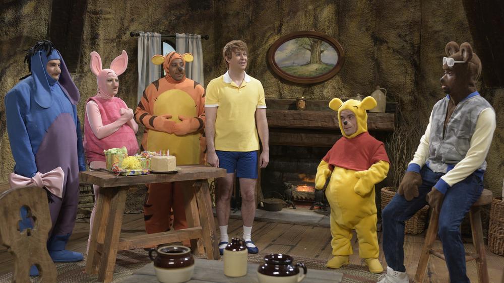 Saturday Night Live: Tierisch vergnüglich: Peter Dinklage als Pu der Bär in der 1.699. Folge der SNL-Show (2016)