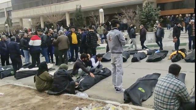 Proteste im Iran: Sie gehen aufs Ganze