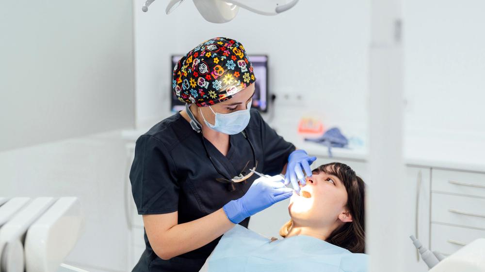 Zahnbehandlungen: Das könnte jetzt etwas wehtun.