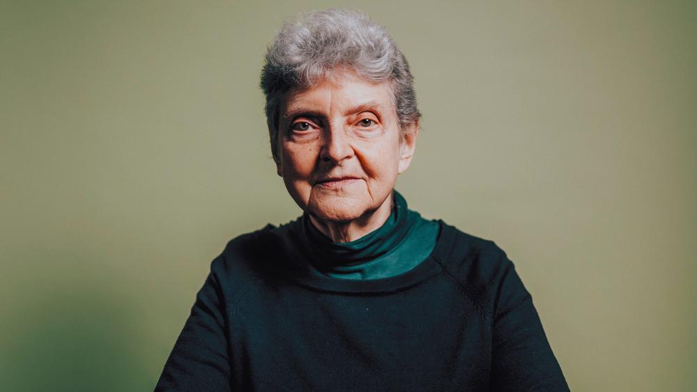  Swetlana Alexejewna Gannuschkina, 84, ist Menschenrechtsaktivistin und aus Sicht des russischen Regimes eine "ausländische Agentin".