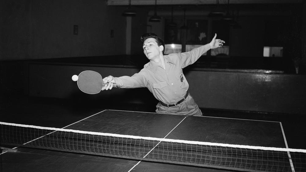"Marty Supreme": Marty Reisman als junger Tischtennisspieler im New York der 1950er-Jahre.