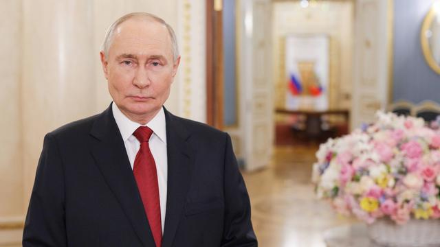 (+) Wladimir Putin: Putin hustet