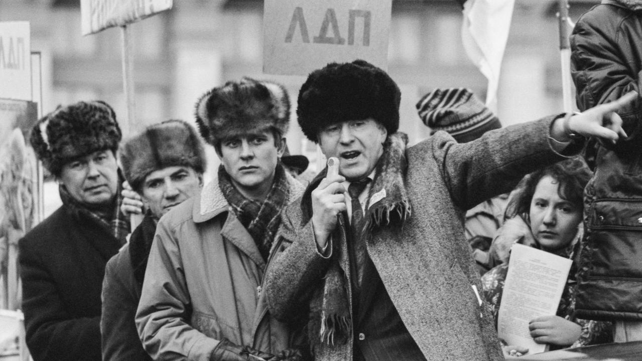 Wladimir Schirinowski: Putins Prophet und Schaubuden-Faschist