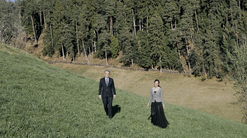 Philipp von Steinaecker und Chiara Tonelli: Und hinten grüßt der Schlern: Philipp von Steinaecker und Chiara Tonelli veranstalten ein spektakuläres Kammermusikfestival in den Dolomiten.