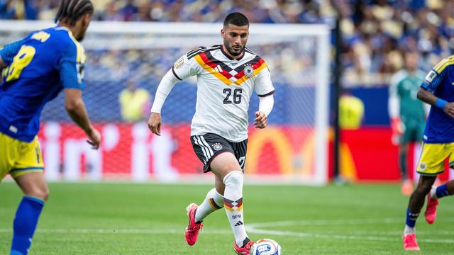 Bild: Matthias Brandt: Auch der Ball hat ein Gedächtnis